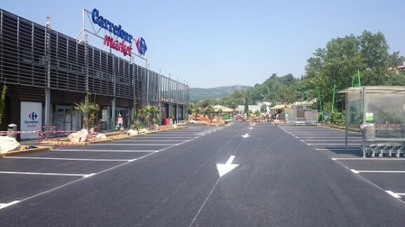 carrefourmarket-quillan-marquage-repeinte-parking-flèche