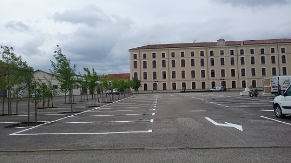 signalisation-caserne-iéna-carcassonne-ministère-défense