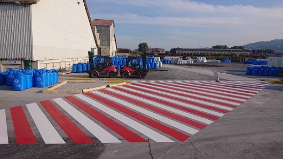 carrefour-signalisation-timac-agro-zébras-marquage-sol