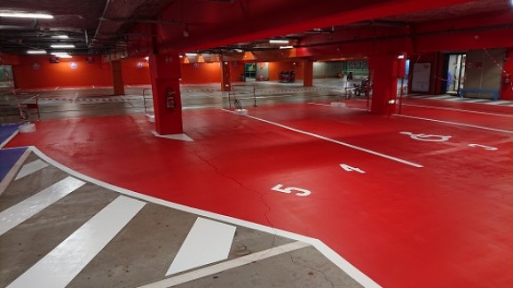 drive-piste-super-u-hyper-parking-stationnement-peinte