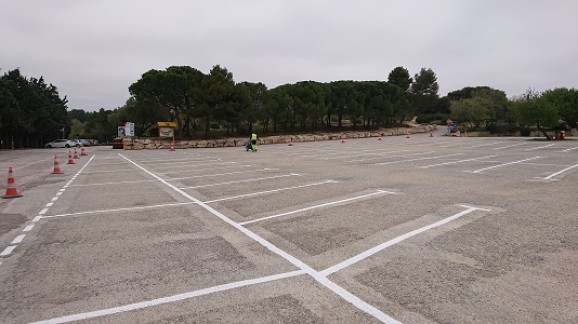 Sigean-parking-marquage-ligne-stationnement-peinture-routière