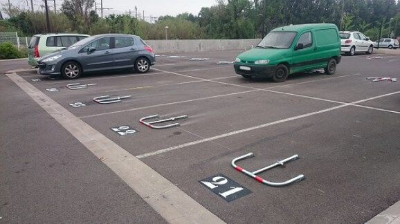 marcou-barrière-parking-pose-numérotation